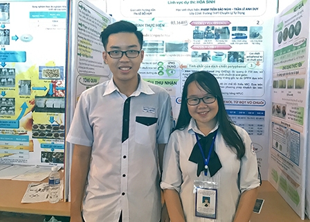 Cô học sinh chuyên Hóa và chế phẩm từ vỏ chuối
