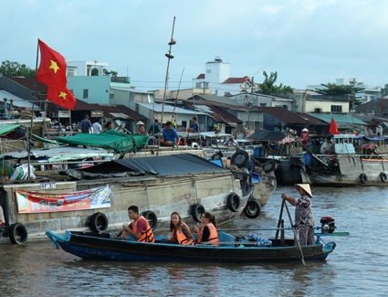 Ngày hội du lịch "Văn hóa Chợ nổi Cái Răng"
sẽ diễn ra từ ngày 7-7