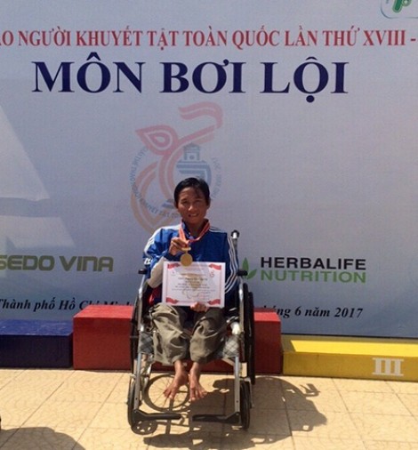 Cần Thơ hạng Tư toàn đoàn