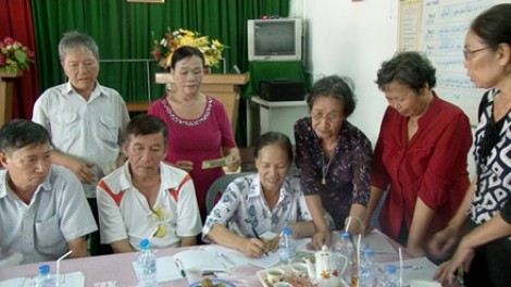 CLB Liên thế hệ tự giúp nhau