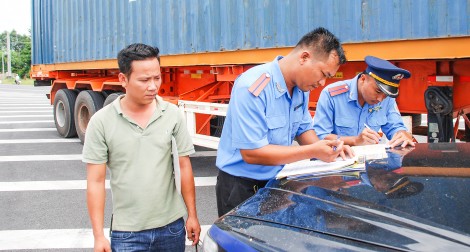 Xây dựng mới và nâng cấp, sửa chữa 189km đường giao thông nông thôn