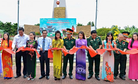 Khánh thành Nhà bia

tưởng niệm 729 liệt sĩ

ngành Quân y Quân khu 9