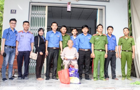 Chuyển biến tích cực trong thực hiện Nghị quyết Trung ương 4