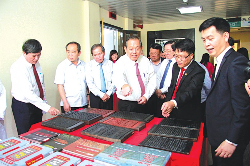 Giới thiệu giá trị Mộc bản Triều Nguyễn - di sản tư liệu thế giới đến bạn bè quốc tế