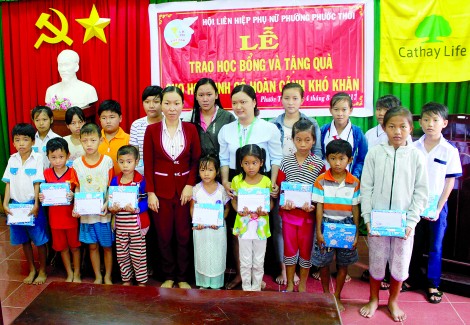 Nâng bước

học sinh đến trường