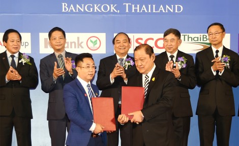 Thủ tướng dự Diễn đàn hợp tác kinh tế Việt Nam - Thái Lan