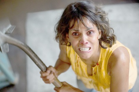Halle Berry trở lại