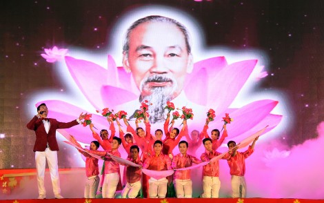 Nhạc sĩ Nguyễn Dũng, Phó Chủ tịch Hội Âm nhạc TP Cần Thơ: Cần bảo tồn và làm mới

nhạc cách mạng