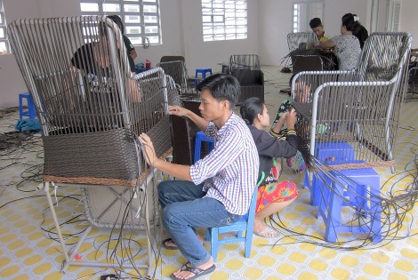 Dạy nghề cho người nghèo