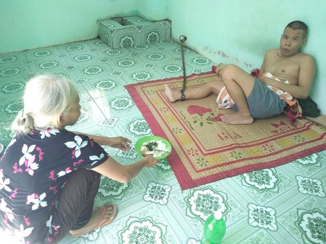 Bao la lòng mẹ