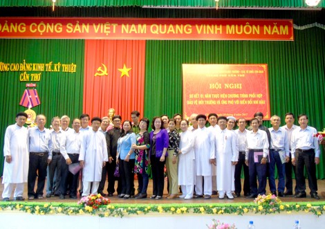Vì cuộc sống cộng đồng