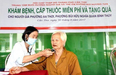 Giúp các cụ sống vui, sống khỏe