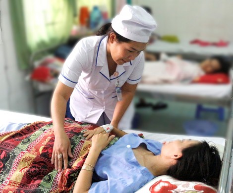 Phẫu thuật lấy khối u gần 4kg cho cô gái chưa chồng
