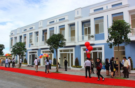 Khởi công - khánh thành nhà mẫu

và mở bán Khu đô thị mới HQC Trà Vinh