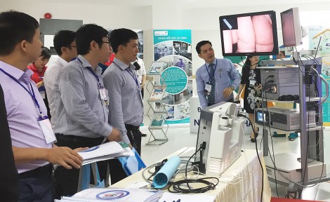 Gần 350 thầy thuốc tham gia Hội nghị

phẫu thuật nhi toàn quốc