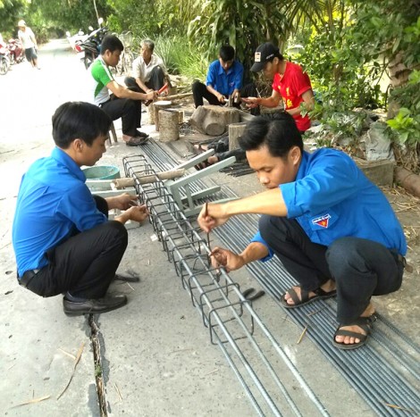 Góp sức xây dựng quê hương