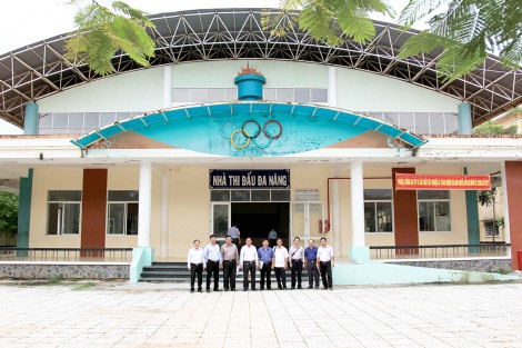 Nhà thi đấu đa năng hay nhà đa năng?