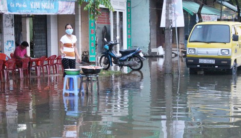 Khổ vì triều cường