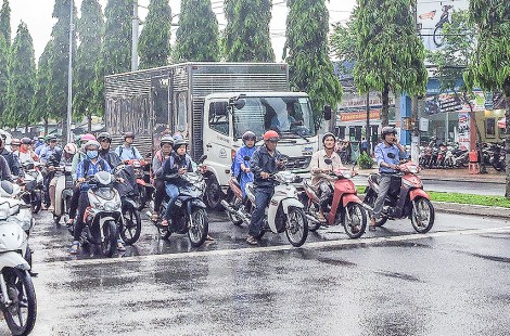 Điểm mù xe tải - nguy hiểm khôn lường