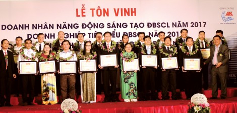 Vinh danh khích lệ tinh thần doanh nghiệp