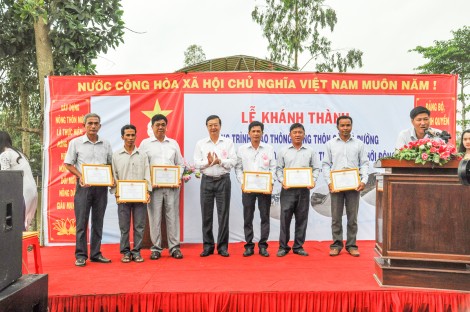 Quyết liệt chỉ đạo hoàn thành các tiêu chí xã nông thôn mới