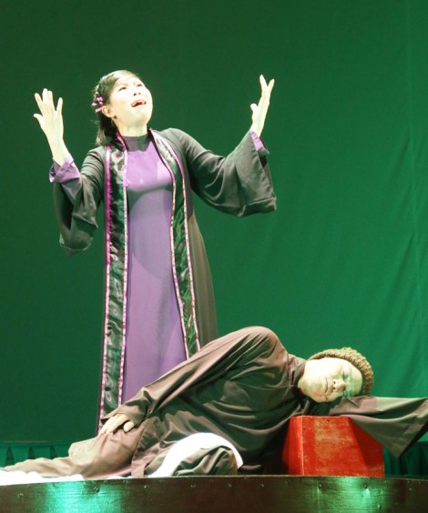 “Mưa buồn!”