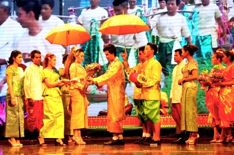 Long trọng khai mạc Ngày hội văn hóa, thể thao và du lịch đồng bào Khmer Nam Bộ lần thứ VII, năm 2017