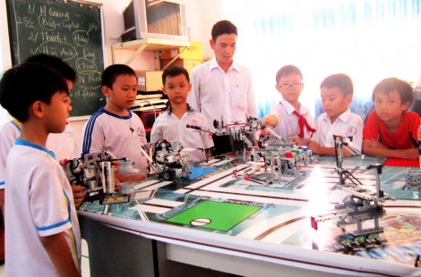 Robotics- Môn học mới hấp dẫn