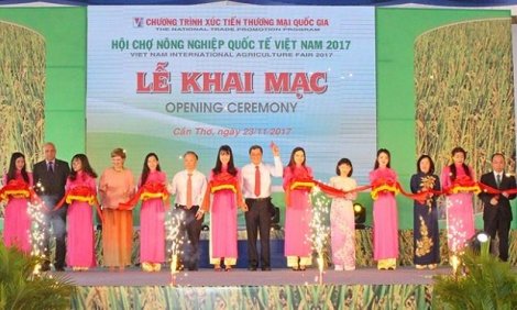 Hội chợ Nông nghiệp Quốc tế Việt Nam 2017

Hướng đến nông nghiệp công nghệ cao, bền vững và thân thiện

môi trường