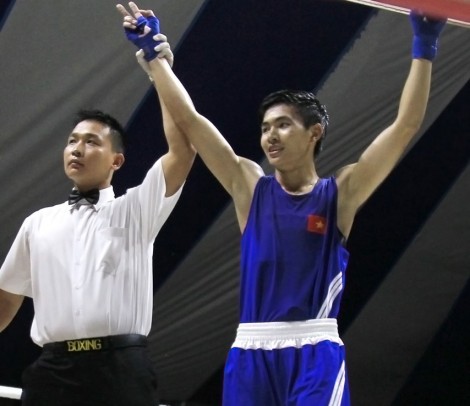Võ sĩ Cần Thơ làm nên lịch sử boxing Việt Nam