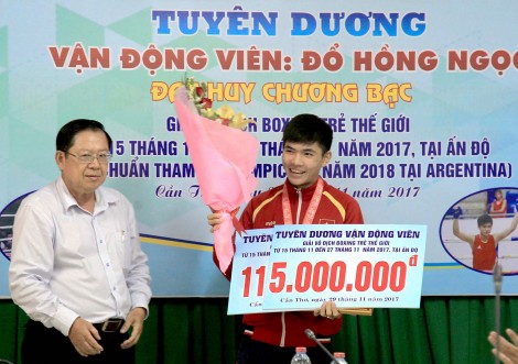Thưởng hơn 22 triệu đồng

cho nữ võ sĩ trẻ Cần Thơ