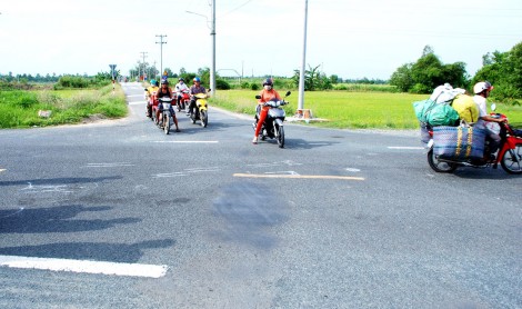 Khảo sát lắp đèn tín hiệu giao thông tại nút giao thông trên tuyến đường tránh Thốt Nốt