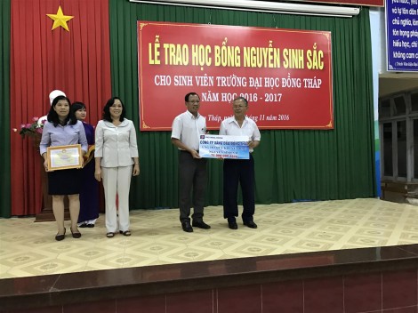 Quỹ Khuyến học Nguyễn Sinh Sắc tiếp nhận trên 62 tỉ đồng