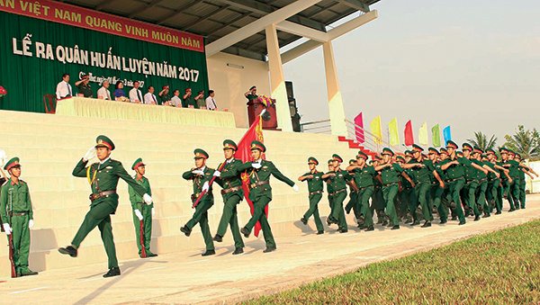 Quân đội nhân dân anh hùng của dân tộc Việt Nam anh hùng