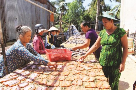 Làng khô vào mùa Tết