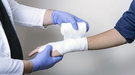 Những nguyên nhân khiến vết thương lâu lành