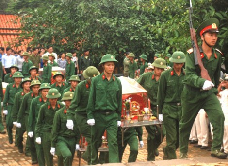 Khẩn trương hoàn thiện quy trình xác định hài cốt liệt sĩ còn thiếu thông tin