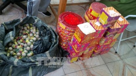 Bắt giữ 3 vụ tàng trữ, vận chuyển

và mua bán trái phép các loại pháo