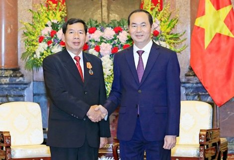 Chủ tịch nước Trần Đại Quang

tiếp Chánh án Tòa án nhân dân tối cao Lào