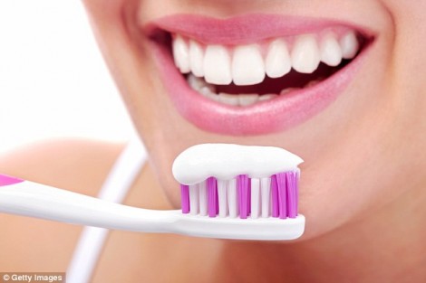 Kem đánh răng

có thể chữa bệnh sốt rét