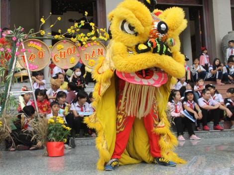 Vui xuân trên đất Tây Đô