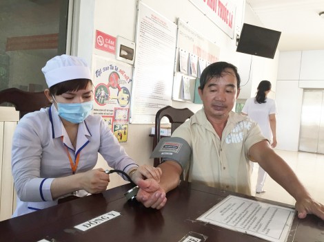 Tăng huyết áp, yếu tố nguy cơ hàng đầu gây nhồi máu não ở người trẻ