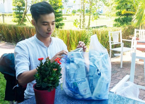 Làm thêm ngày Tết