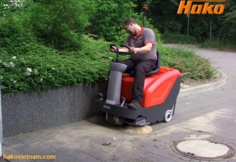 [QC] Những lưu ý quan trọng khi sử dụng máy hút bụi công nghiệp bạn cần biết