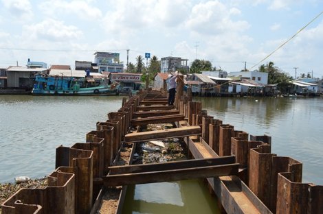 Triển khai đắp đập tạm ngăn mặn, giữ ngọt mùa khô