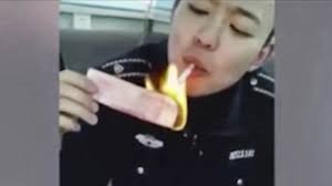 Mất việc vì đốt tiền mồi thuốc!