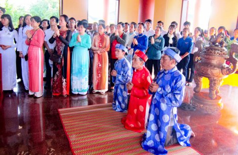 Tiếp tục duy trì, phát huy truyền thống,

nế​p văn minh tại lễ giỗ lần thứ 146

của Thủ khoa Bùi Hữu Nghĩa