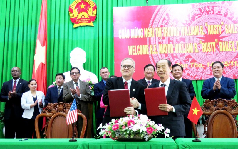 Hợp tác quốc tế -

góp phần nâng cao vị thế của

cơ sở giáo dục đại học, cao đẳng