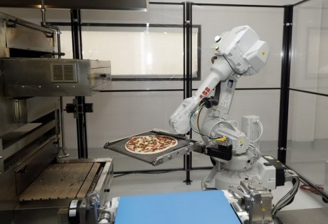 Robot bị chủ nhà hàng "sa thải" chỉ vì nướng thịt... quá nhanh