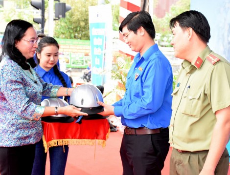 Xây dựng nếp sống văn hóa giao thông trong cộng đồng